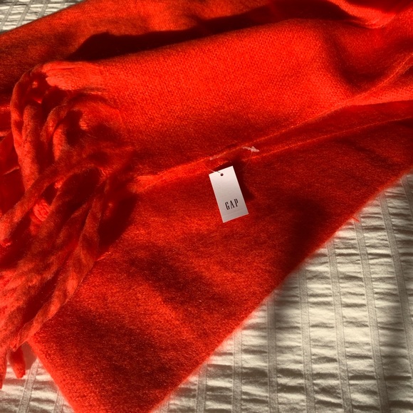 Gap Brushed Scarf - Picture 2 of 2